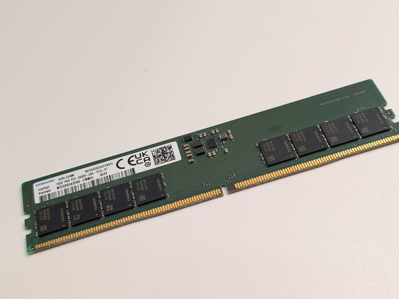 Samsung 16GB 1x16GB DDR5 5600 CL46 UDIMM Desktop Memory M323R2GA3EB0-CWM0L