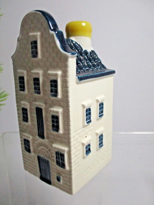 KLM Delft Blue -NO. 79- BOLS Ceramic Canal House   Empty,   Yellow Cap