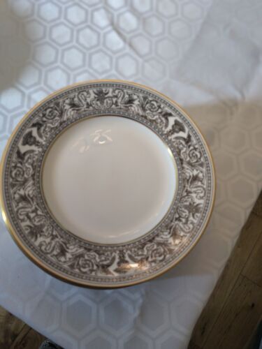 Juego de cena Wedgewood negro florentino para 12 personas con juego de café/té - Imagen 4 de 24