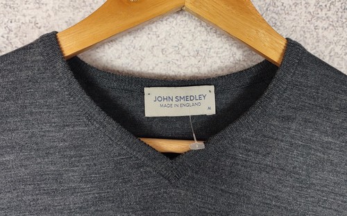 John Smedley Luxury V Neck Wool Sweater Made in England Size M - Picture 2 of 5