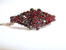 antiker 3facher Böhmischer Granat Armreif mit Sicherungs - kette Armband