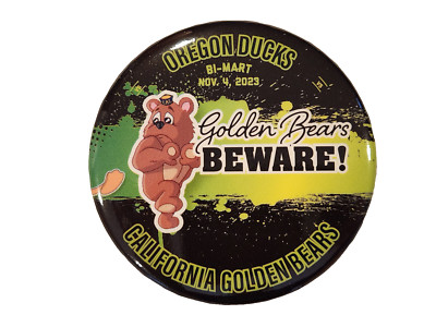 2023 Oregon DUCKS vs California GOLDEN BEARS Bi-Mart FOOTBALL PIN Button  NEW