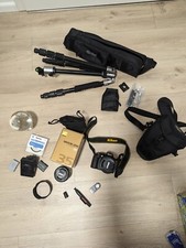 Nikon D5300 - Top-Zustand - 2 Objektive - viel Zubehör