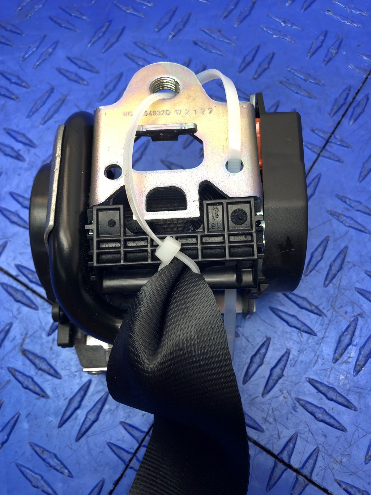 2013-2021 MASERATI QUATTROPORT M156 FRONT RIGHT SEAT BELT RETRACTOR W/TENSIONER