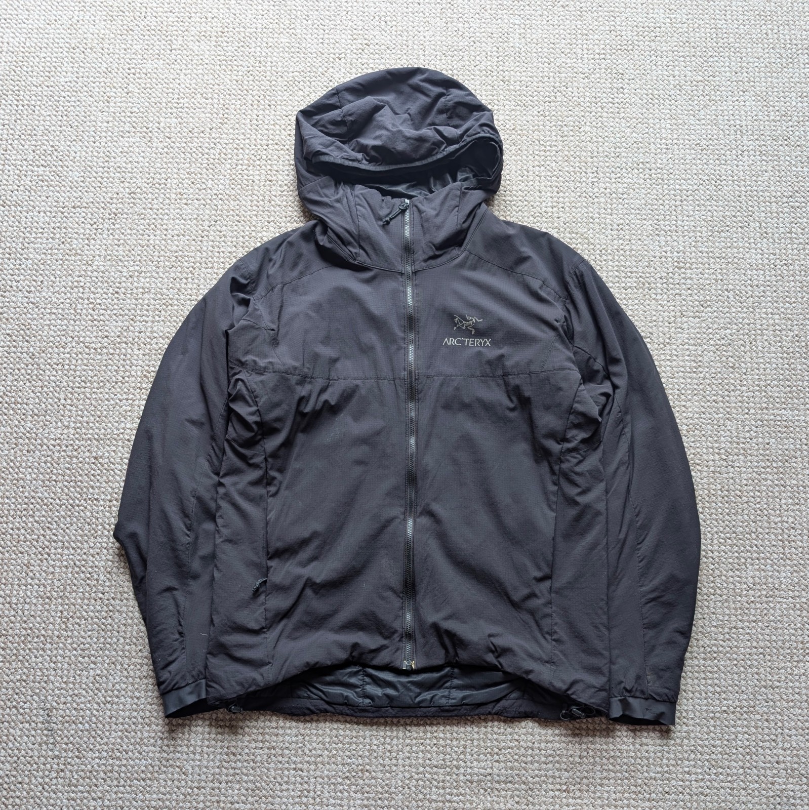 Arc'teryx Atom AR Felpa con Cappuccio Nera Uomo Small #ARC416