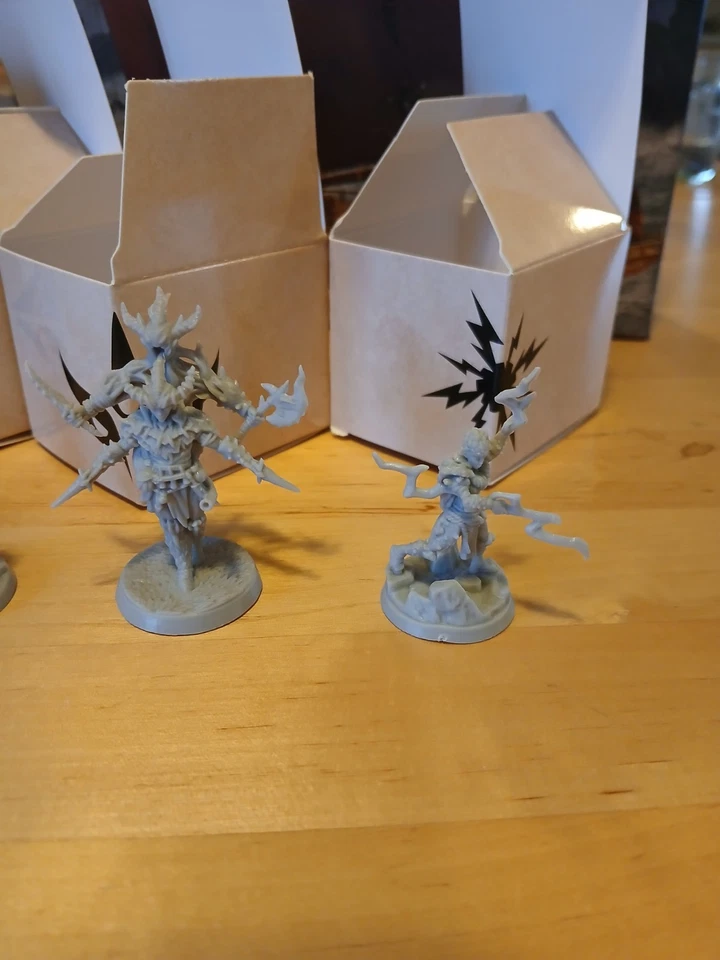 Crimson Scales Miniature Box Set ×2 Gloomhaven Fan Expansion Content - Image 4 of 4