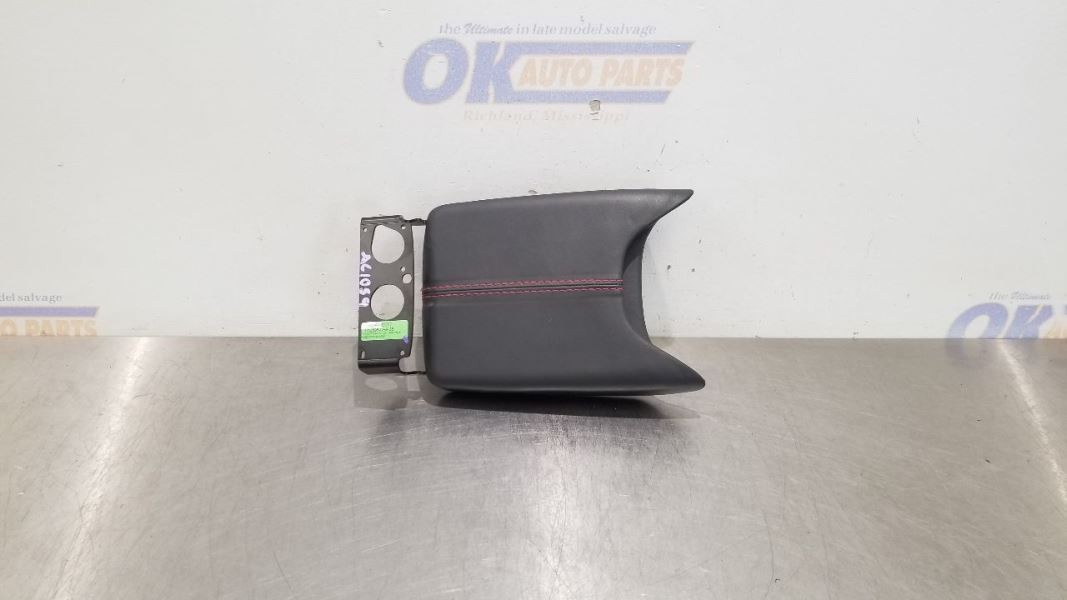 19 ASTON MARTIN VANTAGE FRONT CENTER CONSOLE LID BLACK LEATHER KY63045K05AAW