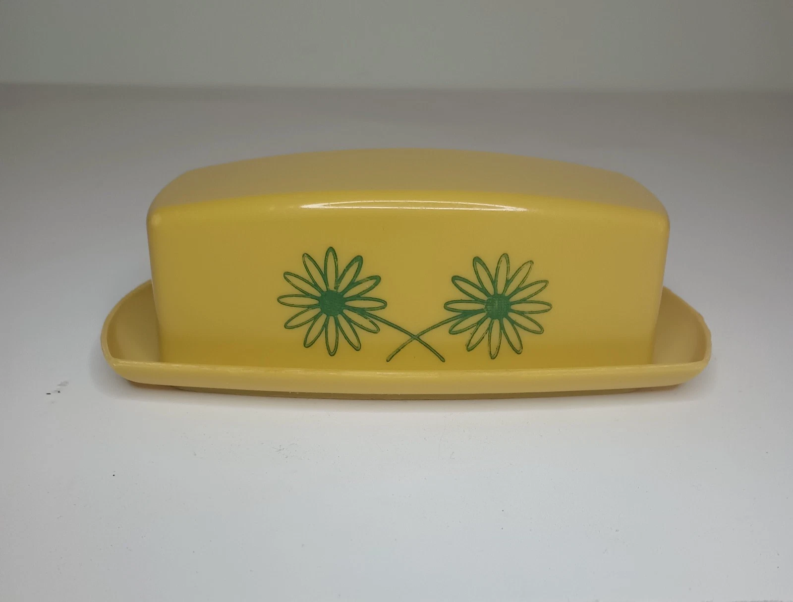 Vintage Mid-Century Modern Harvest Gold Plastic Butter Dish