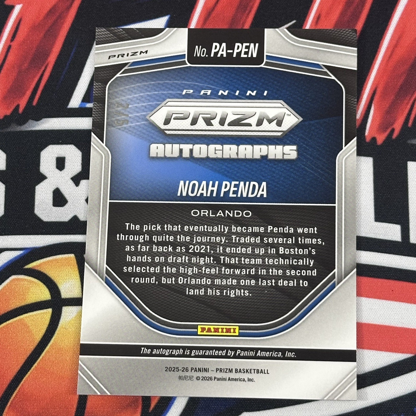 2025-26 Panini Prizm Noah Penda GOLD VINYL Auto RC 2/5 view 2
