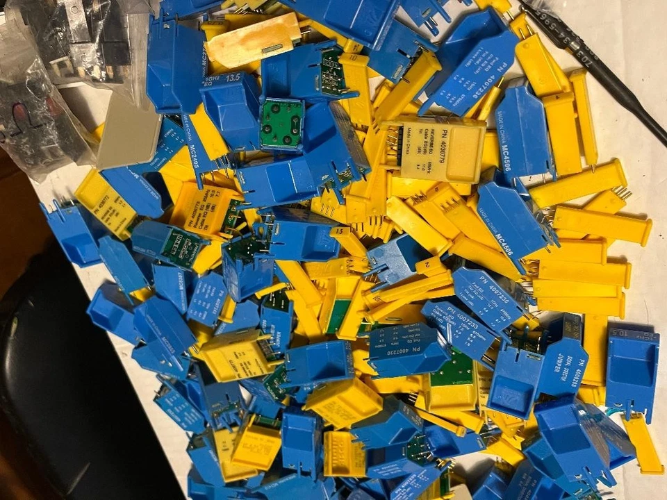 Digicomm,ScientificAtlanta,Cisco Gainmaker Knock Down Pads + 信号控制器 批量 — 第 4/4 张图片