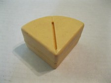 Fisher Price Fun With Food 1988 Create-A-Cake 2152 Light Yellow Cake Quarter