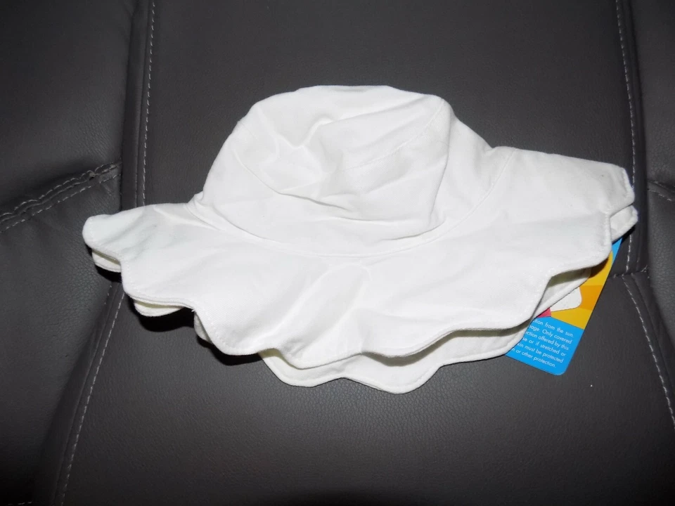 Sombrero Disney Baby Finding Nemo Talla 6-12M UPF 50+ NUEVO Foto 3 de 3