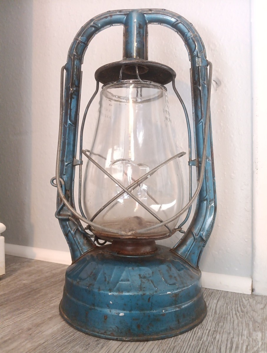 Antique DIETZ Monarch Lantern Fitzall NY Lamp & Globe Useable