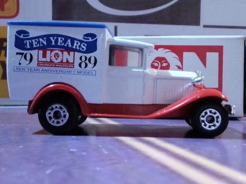 Matchbox #MB38  "Lion Ten Years" Mint in Box Limited Edition of 10000 - Picture 4 of 9