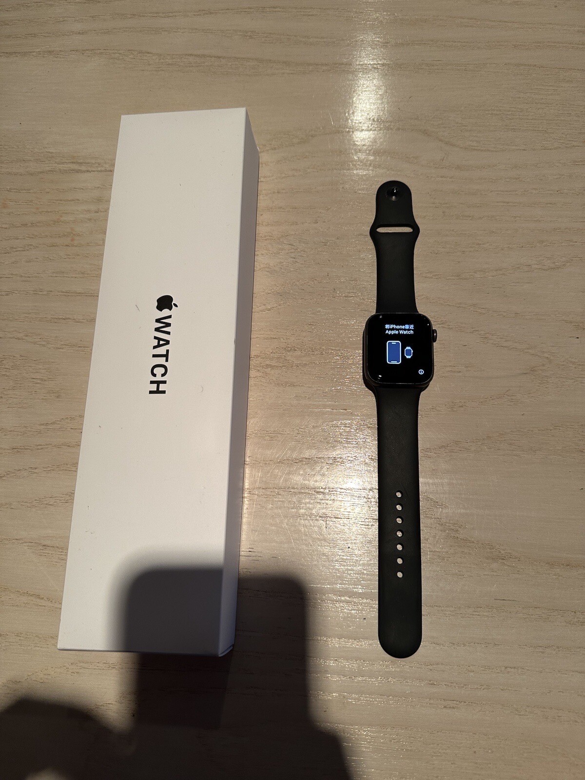 Apple Watch SE 44mm Space Gray Aluminum Midnight Band  -image