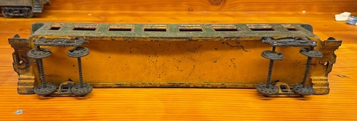 Cast Iron Floor Train, 1905 Kenton Passenger Car 20 7/16 Inches Long - 第 5/6 張圖片