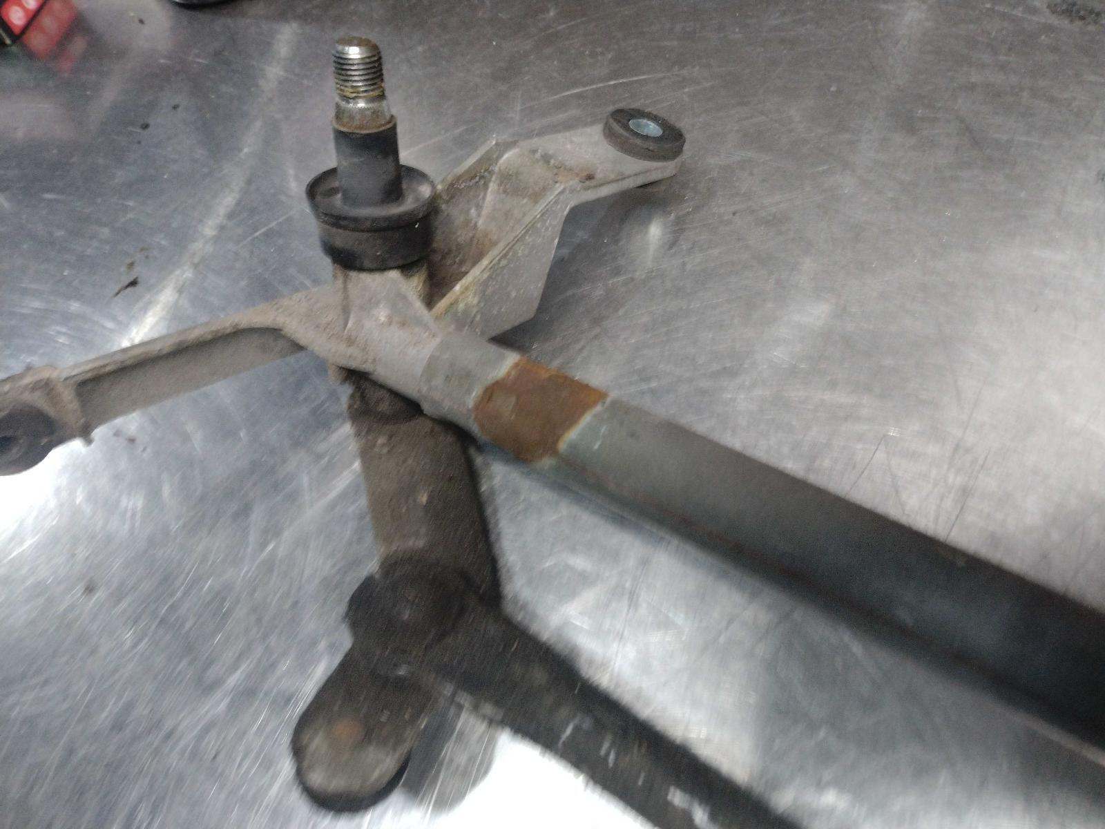 2014 GMC Sierra 1500 Wiper Motor OEM 23167072 Grey Used - Minor Rust