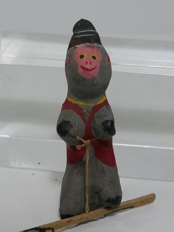 Japanese ayama Kurashiki Papier Mache Climbing Monkey Mache Doll Local