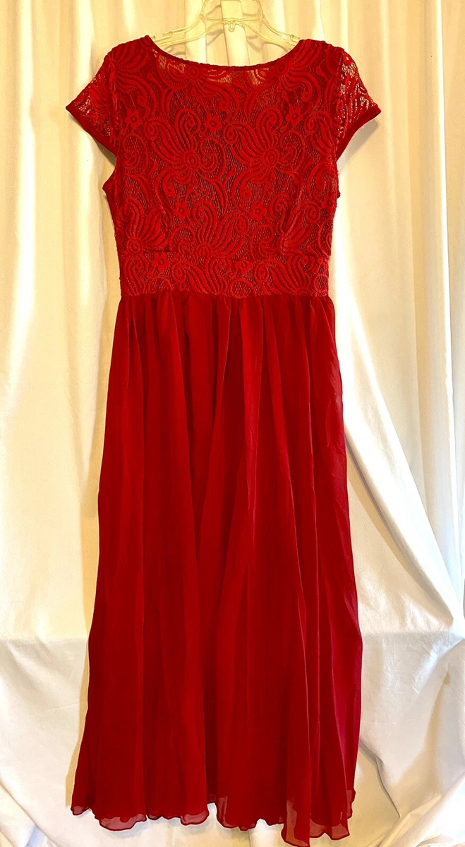 Flowing hot sale lace dress