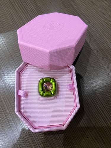 Swarovski Dulcis Cushion Cut green Cocktail Ring 5609722 Size 60 New 💕 - Picture 2 of 8