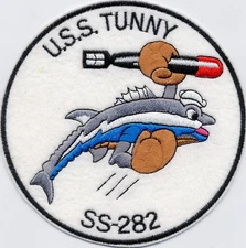 USS Tunny SS 282 - Fish with box gloves & torpedo BC Patch Cat No C5028