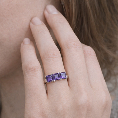 Ring Silber 925 mit 3 viereckigen lila Amethysten - eleganter Damenschmuck