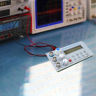 Signalgenerator Englisch Display Hochfrequenzgenauigkeit DDS Embedded Panel LCD