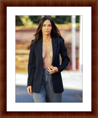 Megan Fox 8.5 x 11 Candid Color Unframed Photograph Collectable Art Print