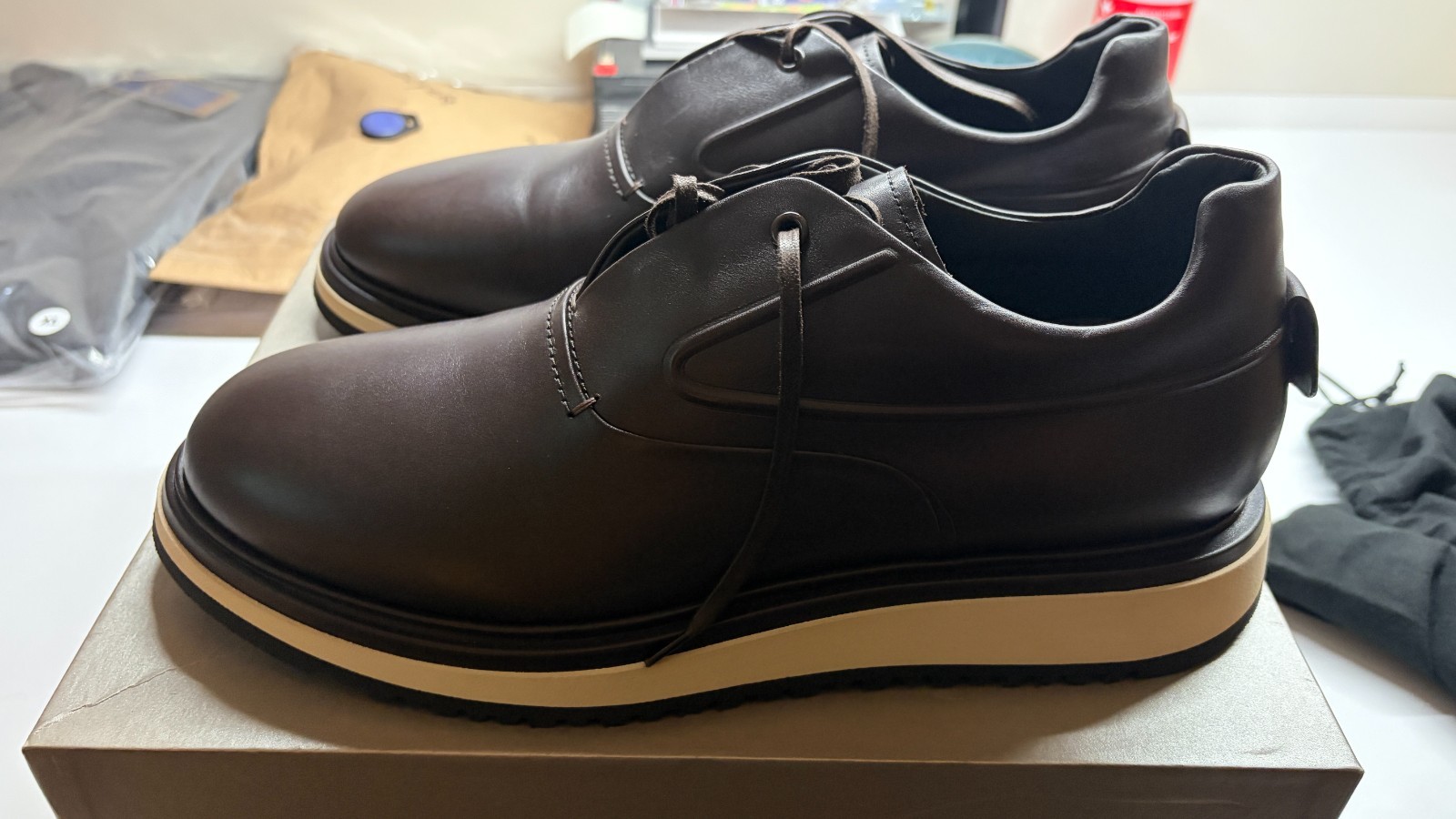 Giorgio Armani Men's Leather Derby Sneakers Sz 11M NEW w/ Box image 3