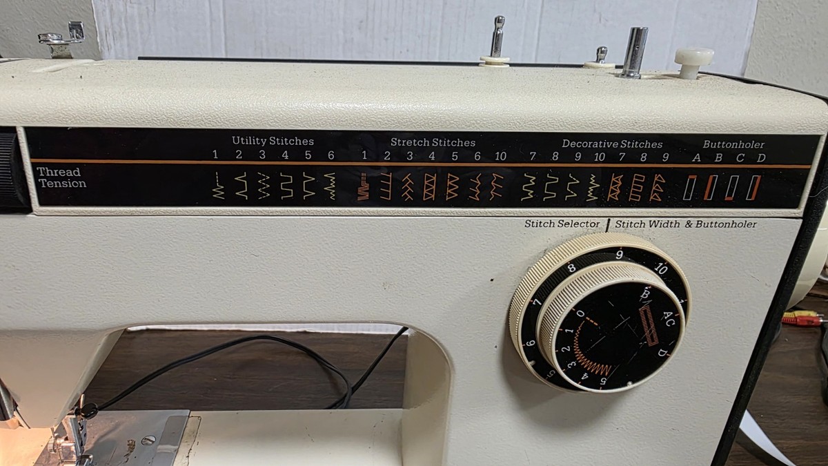 Montgomery Ward UHT J1954 Sewing Machine | eBay