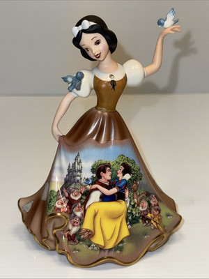 5 Bradford Exchange Edition 2005 Disney Princesses “Wish” bell