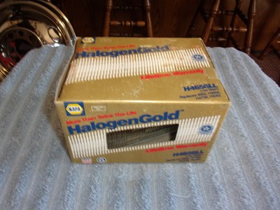 NAPA Wagner Halogen Gold Headlamp H4656LL Low Beam In Original Box