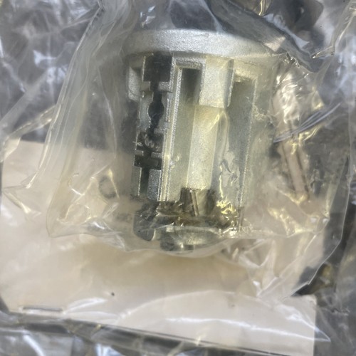 Ignition Lock Cylinder fits 1990-1995 Mazda 323 626,MX-6 Protege Manual Trans - Picture 6 of 8