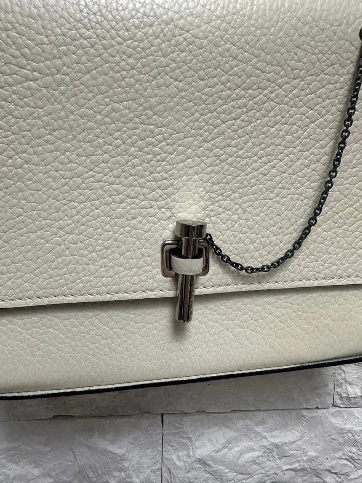 Bolsa de ombro CARVEN branca usada em estado perfeito - Imagem 3 de 4