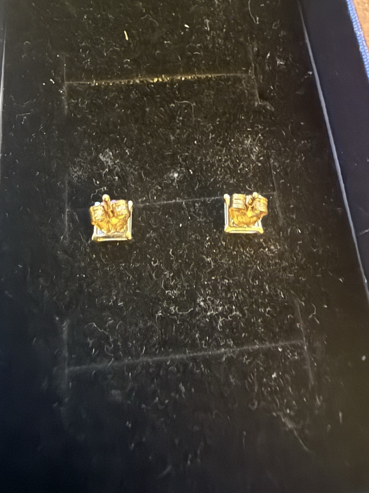 .05 CTW DIAMOND CLUSTER SMALL SQUARE STUD EARRING… - image 2