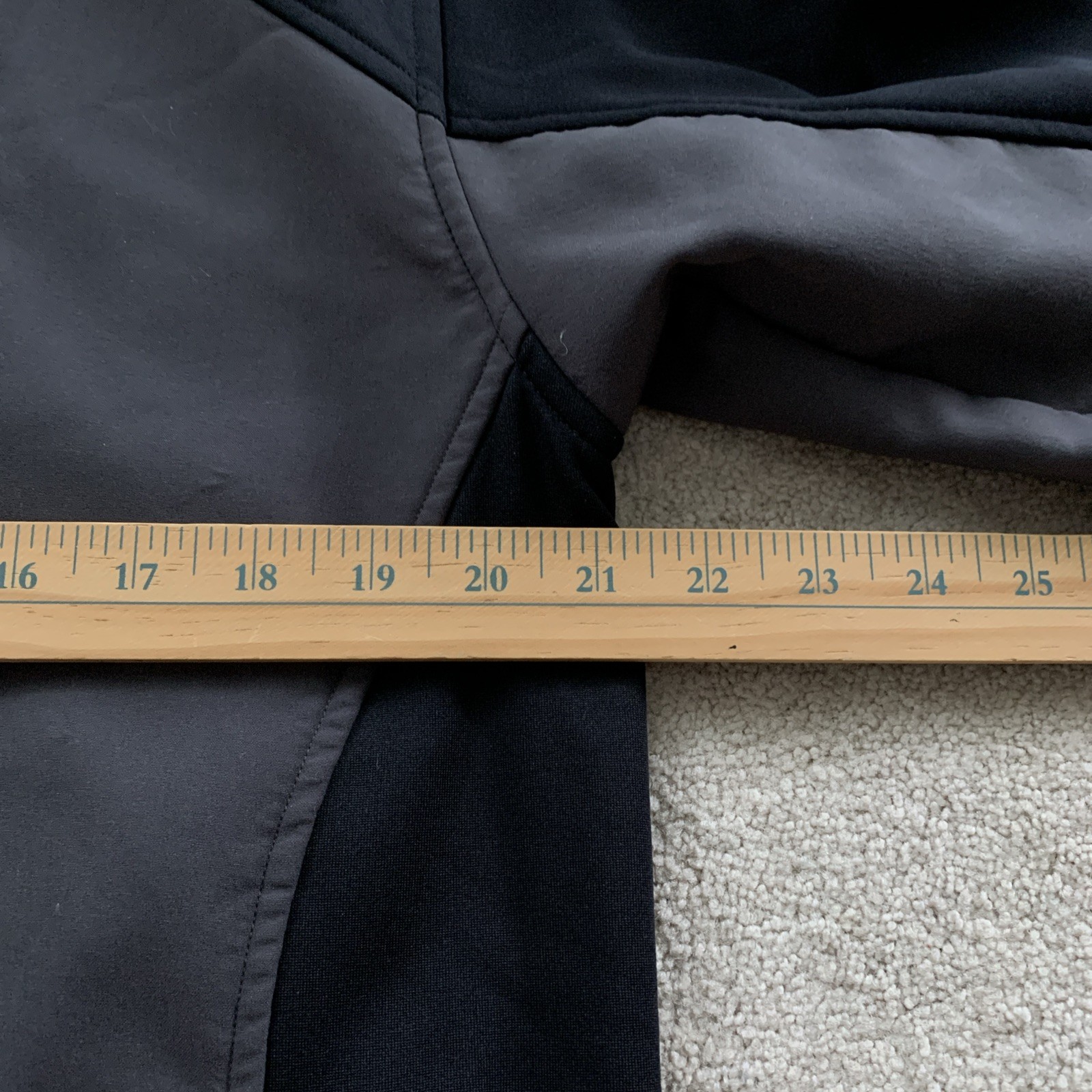 Black Yak Windstopper Softshell Shell Jacket Sz L… - image 4