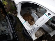 VW CC 358 Linke metallische Seitenschwellerabdeckung 2.00 Diesel 103kw 25029940