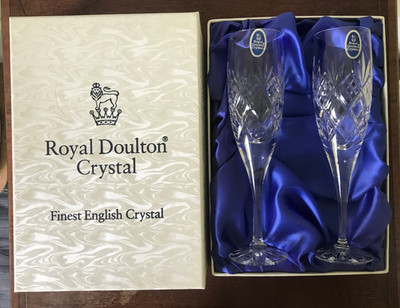 Royal Doulton Kristall ''Elegance'' OLD STYLE - 2 Sektflöten, verpackt - unbenutzt