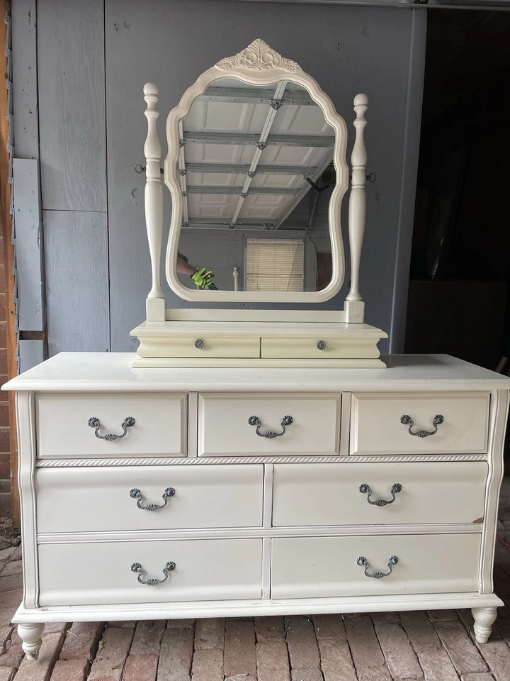 Marco de cama con dosel con tocador y mesita de noche Foto 4 de 4