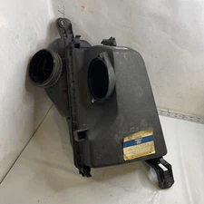 2010 Hyundai Genesis Air Cleaner Filter Housing Box