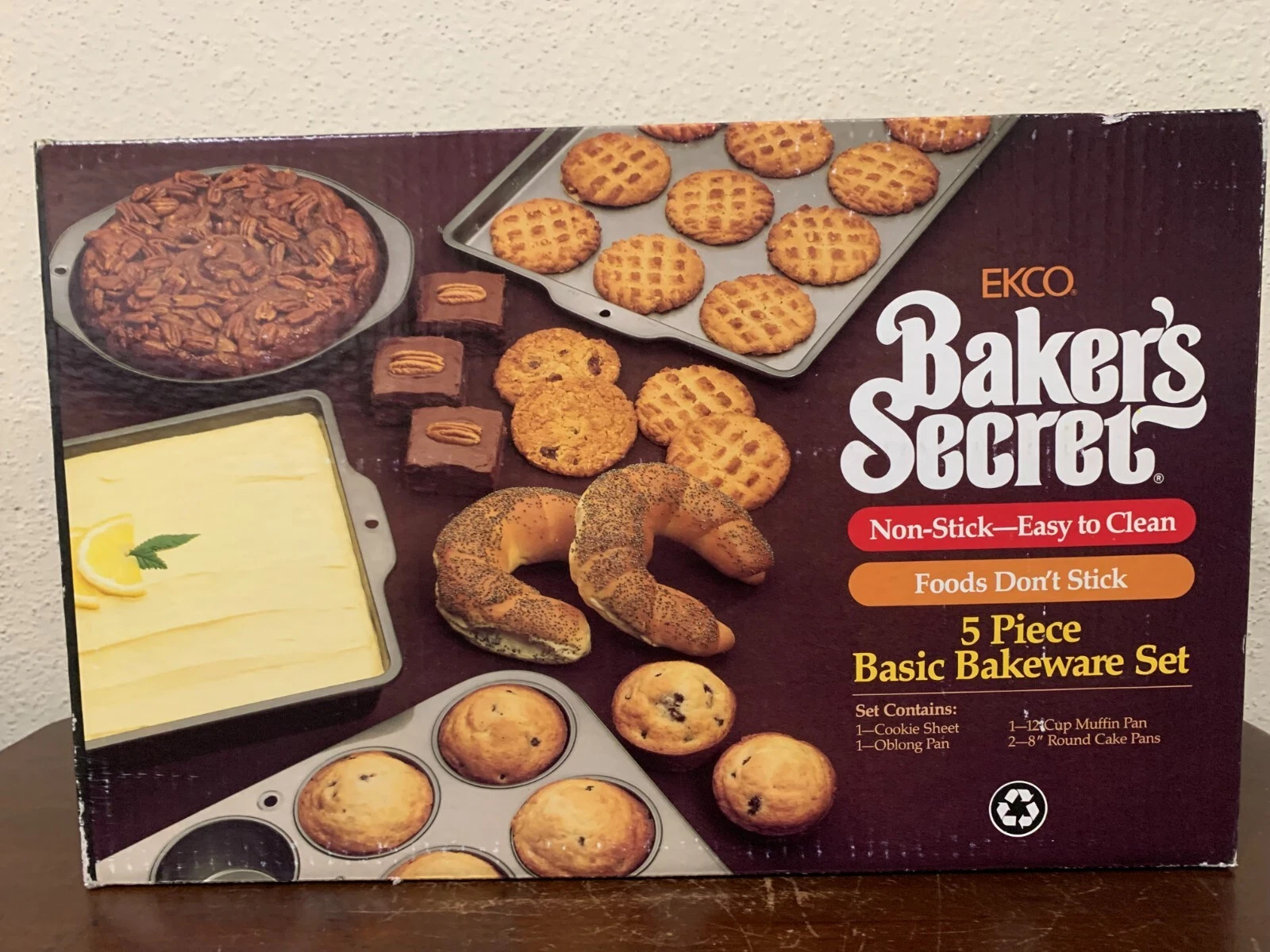 Vintage Ekco Baker's Secret 5 Piece Basic Bakeware Set 1986 USA Sealed