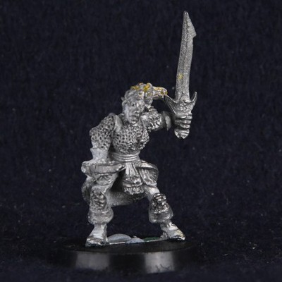 Dunkelelfen Hexe mit Schwert & Dolch Elfen C09 RR4 Metall Zitadelle W203