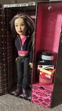 Rare Vintage 2005 Mattel Teen Trends Kianna Doll, & Shoes. 17’ Lovely condition.