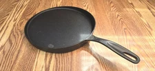 Barebones 12-Inch Cast Iron Skillet Griddle - Cast Iron Fry Pan, Outdoor Cooking