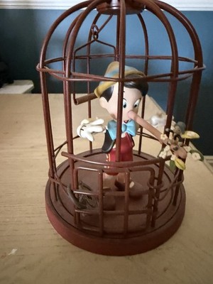 Walt Disney Classics-Pinocchio in Cage dope & Serial Numbers On Bottom