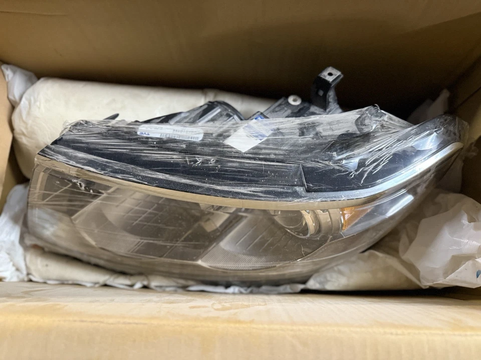 Lincoln Mkz Zephyr 2006-2009 левая галогенная фара - Изображение 2 из 4