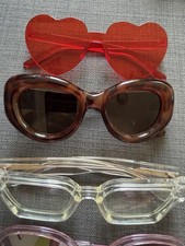 Variety MIX Heart-Shaped Red and Mixed Color Sunglasses Set