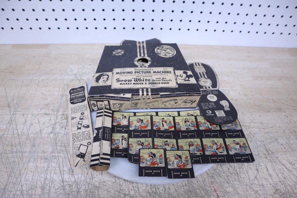 Máquina de imágenes móviles Blancanieves 1938 pasta de dientes Pepsodent Premium Disney EE. UU. Foto 2 de 4