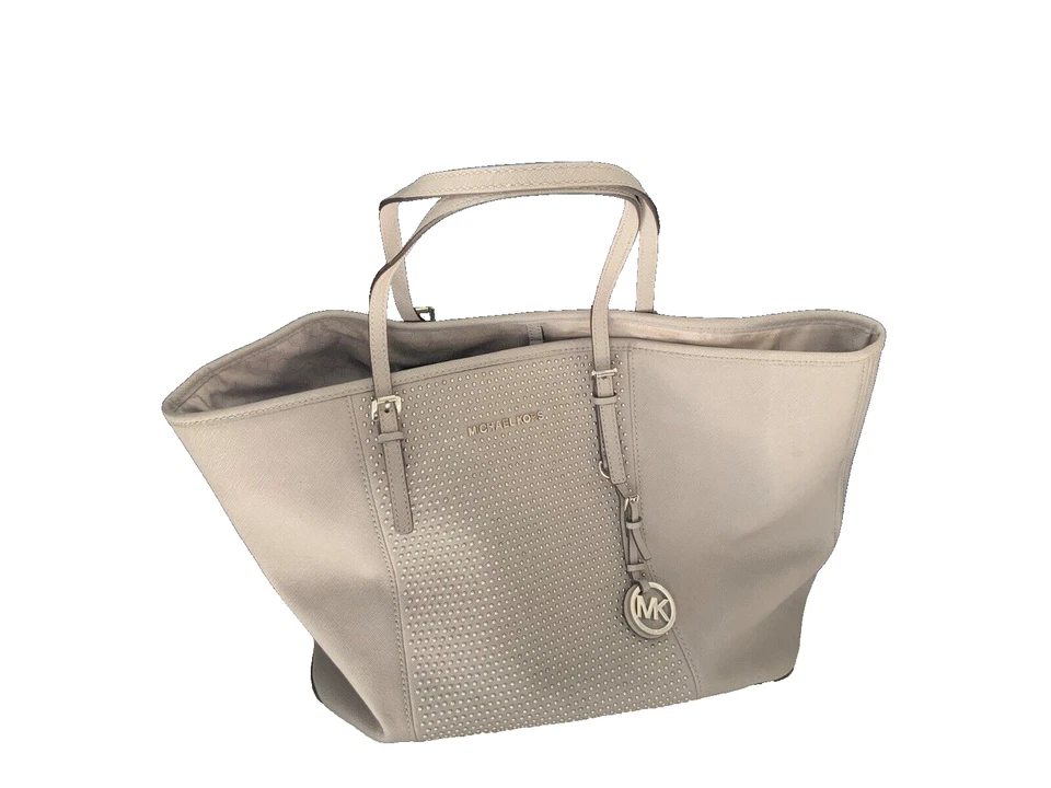 Bolso de Mano Michael Kors Mujer Gris 14x8x10 Usado Excelente Foto 4 de 4