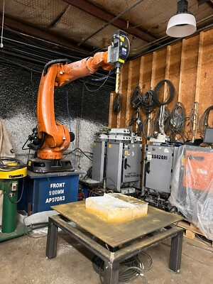 Kuka 7 axis Robotic Arm with table. Milling. KR150 R3100 prime